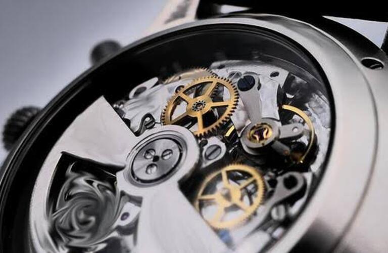 ブルガリの腕時計の歴史と特徴！高価買取のための5つのコツとは